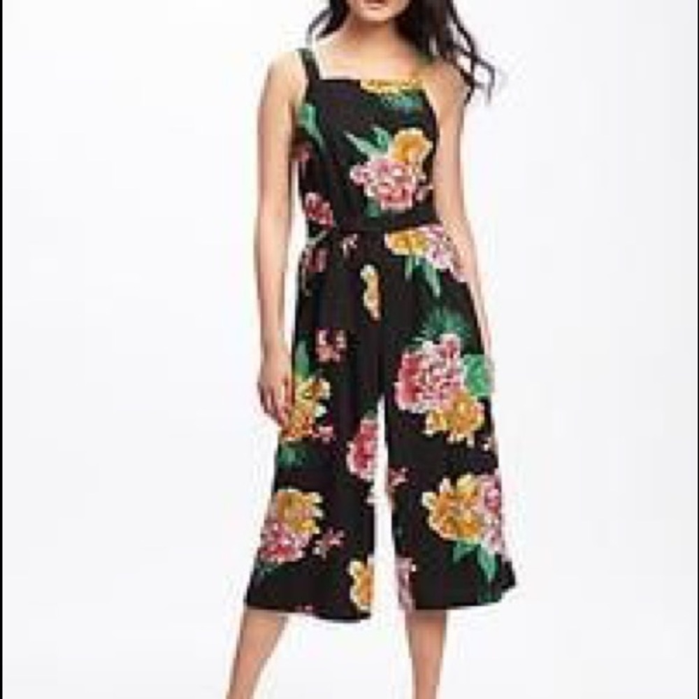 XS Old Navy Floral Jumpsuit